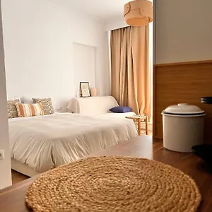 Adi Boutique House לינה וארוחת בוקר
